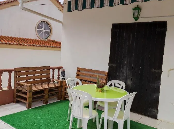 Lemos Family House * نازاريه