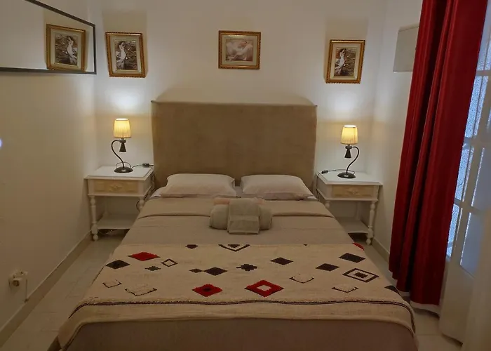 Lemos Family House نازاريه