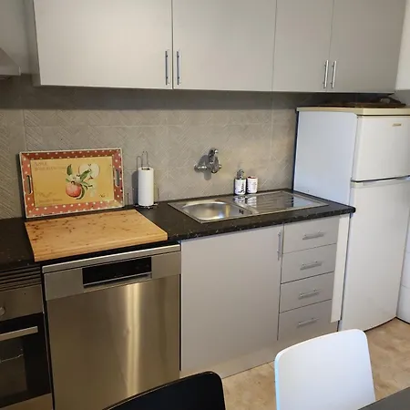 Ferienhaus Lemos Family House *