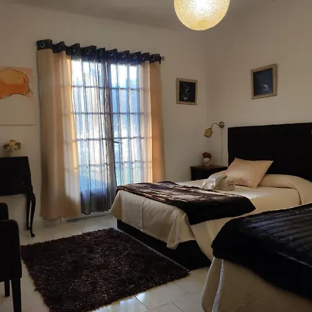 Lemos Family House *